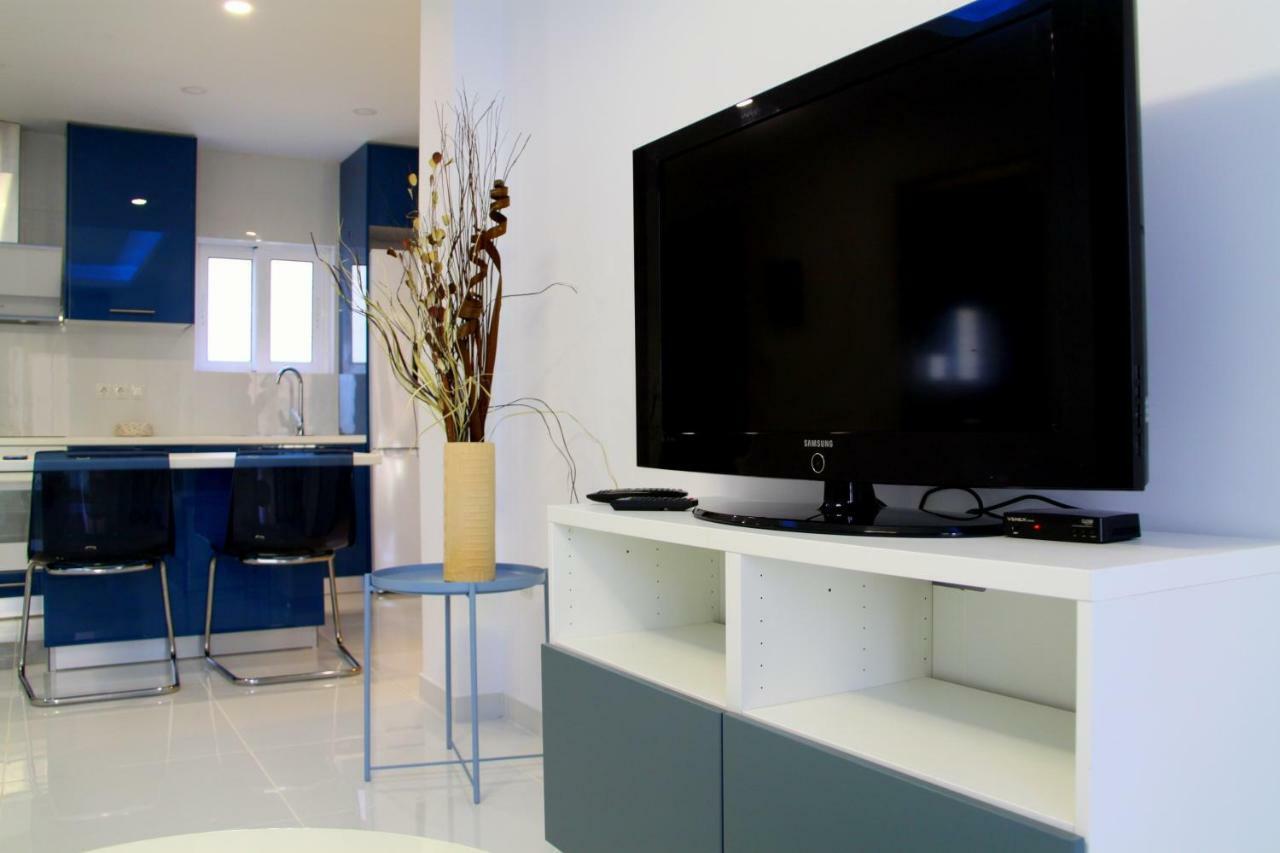 Thiseos 319. Beautiful Apartments Near The Cultural Center Of The Capital. 아테네 외부 사진